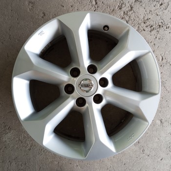 Nissan 7x17 6x114.3 ET30 CB66.1
