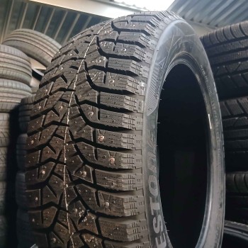 205/55R16 Bridgestone Blizzak Spike 02