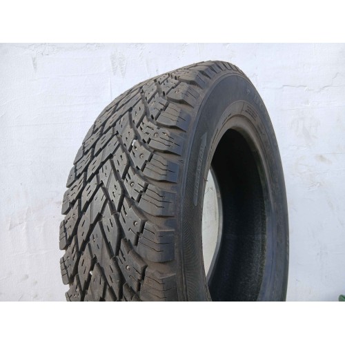 215/65R16 Dunlop SP Arctic M4