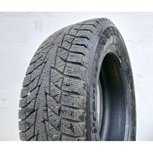 215/65R17 Hankook W616