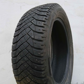 225/60R18 Goodyear Ultragrip Arctic 2