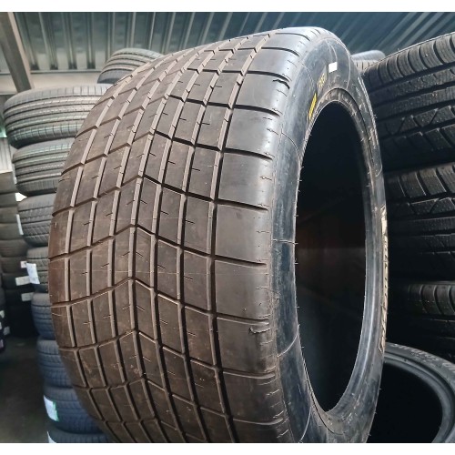 235/40R18 Michelin P2G Competition