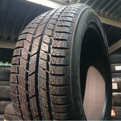 205/55R17 Toyo Snowprox S954
