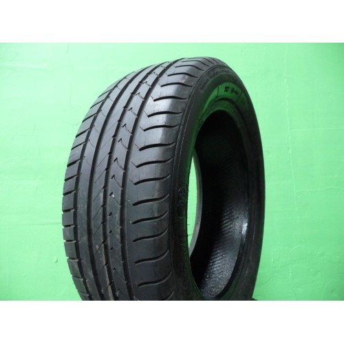 235/50R17 Goodyear Efficient Grip