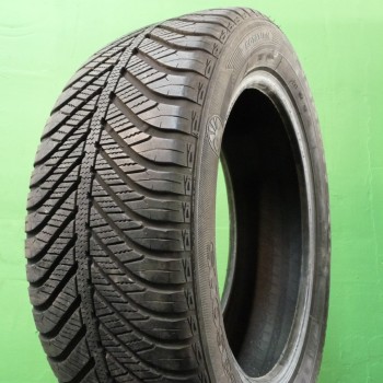205/55R16 GoodYear Vector4Seasons