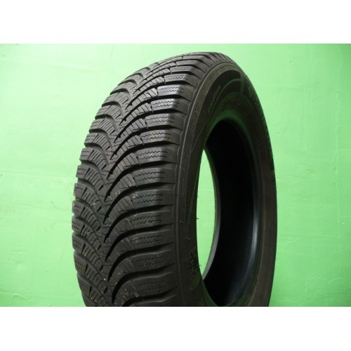185/55R15 Hankook W452