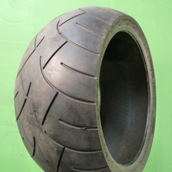 200/60R16 Metzeler ME880 Marathon
