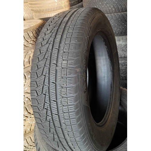 235/60R18 Hankook W320A