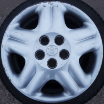 R15 TOYOTA