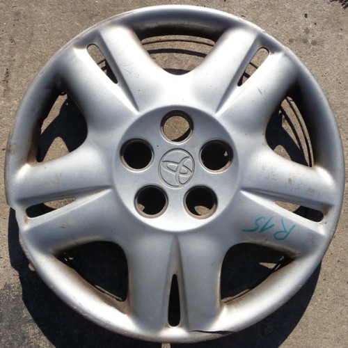 R15 TOYOTA